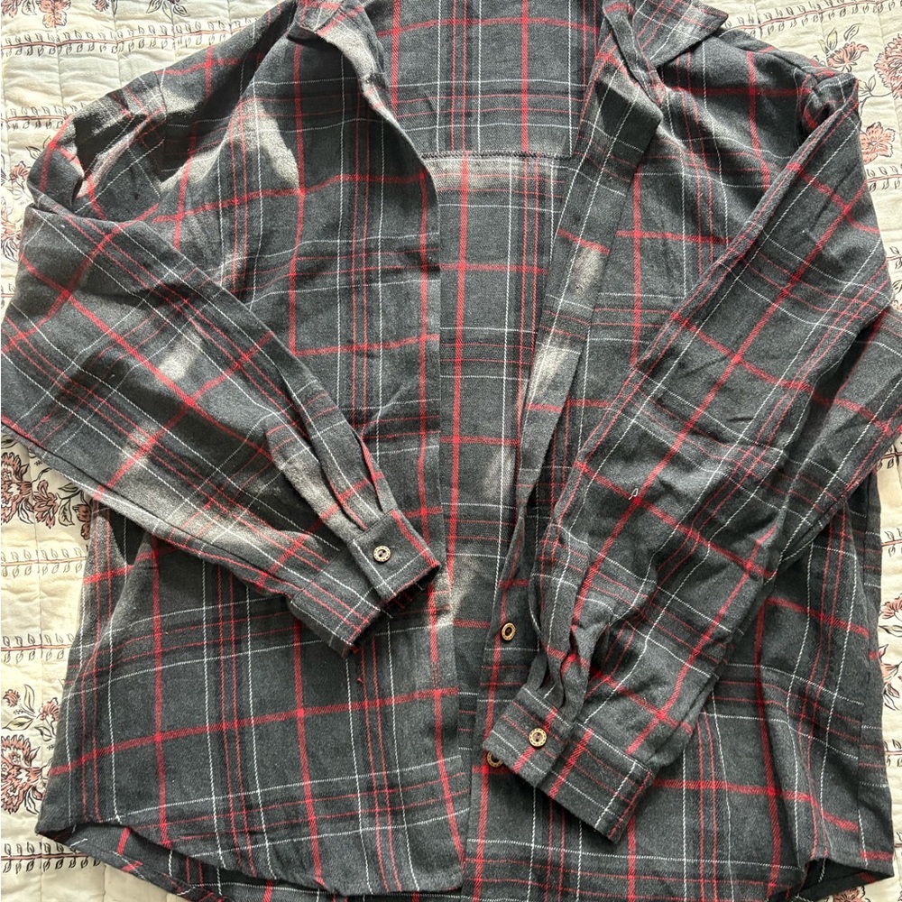 Women’s Flannel - Medium